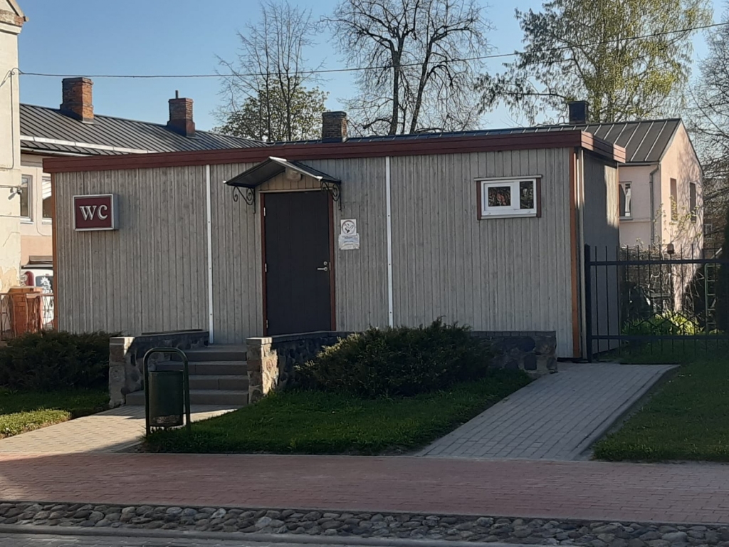 Tūrisma servisa ēka plānota vietā, kur pašlaik atrodas Rātslaukuma tualetes ēka.
Autors: Ivars Bogdanovs