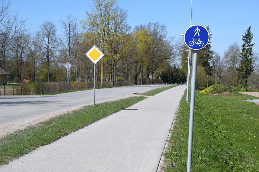 Eksperti norādīja, ka veloceliņi ir svarīgi gan kā videi draudzīga transporta izmantošana, gan drošībai, gan iedzīvotāju piesaistei un aktīvai atpūtai.
Autors: Ivars Bogdanovs