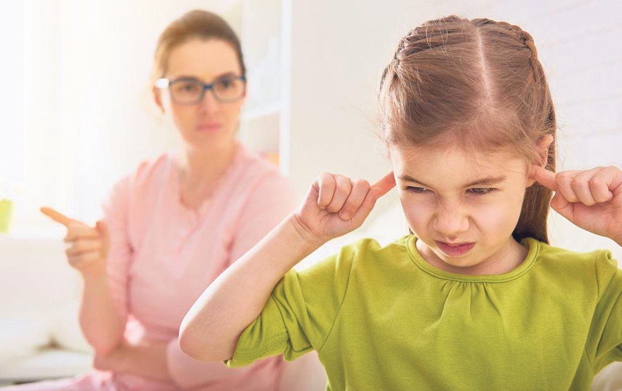 Skolas dramatiskais pulciņš gatavojas iestudēt lugu, notiek lomu sadale. «Ja es nebūšu princese, nepiedalos!» dusmīgi kāju pie zemes cērt meitenīte. Acīmredzot vienīgajam vai jaunākajam bērnam ģimenē nekas nav liegts.
Autors: no kabar.kg.