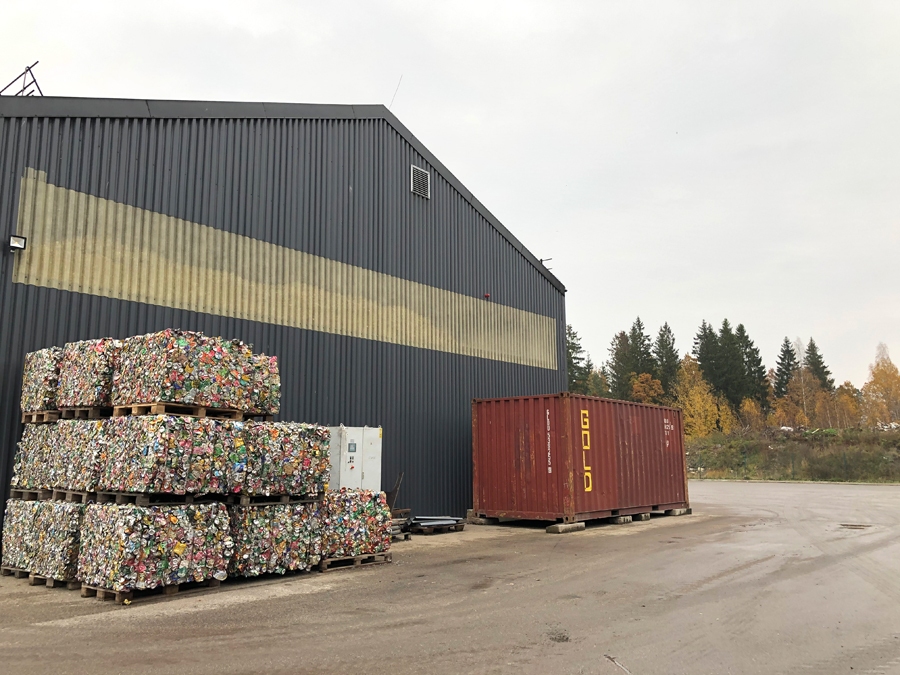 Viduslatvijas atkritumu apsaimniekošanas reģionā ir identificēti atkritumu poligoni «Getliņos» un arī «Brakšķos» Jelgavā.
Autors: no «Bauskas Dzīves» arhīva.