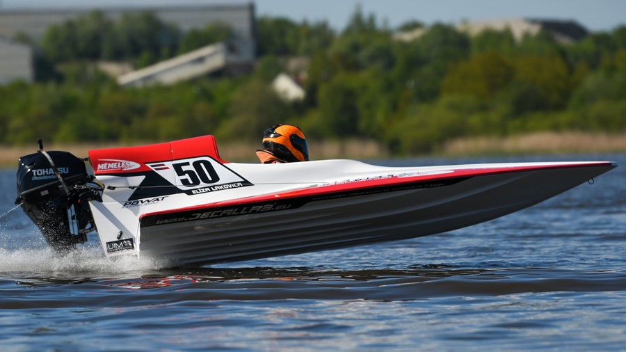 Elīza Lakoviča-Lakovica Tallinā izcīnīja pirmo vietu GT-15 laivu klasē.