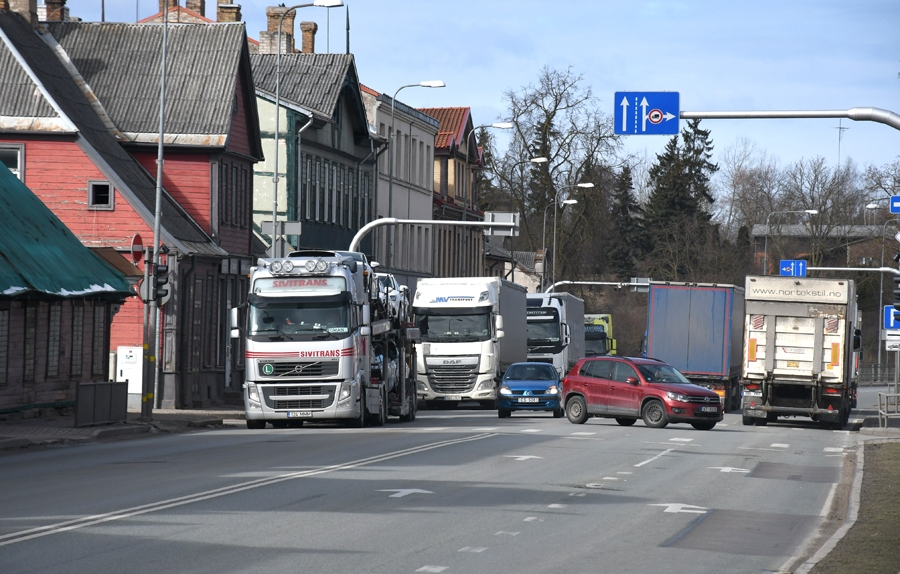 Publiskās un privātās partnerības projekts var paātrināt Bauskas un Iecavas apvedceļu izbūvi, bet var arī nepaātrināt.
Autors: no «Bauskas Dzīves» arhīva.
