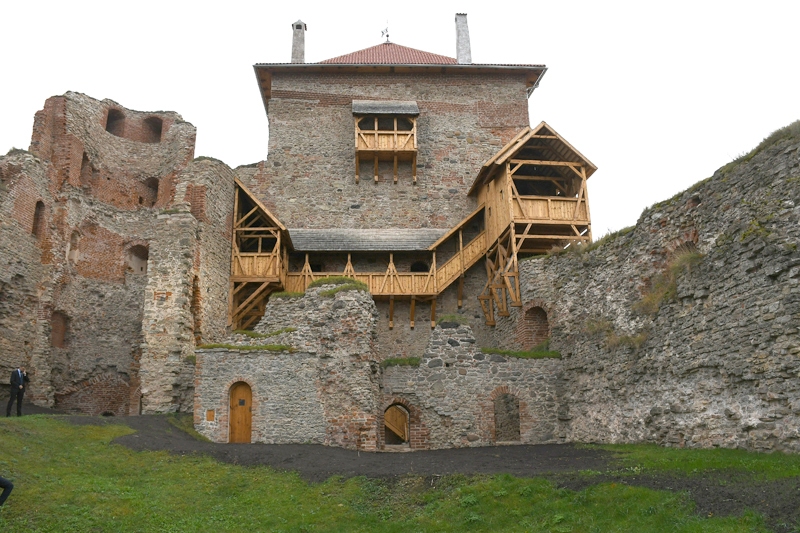 Apmeklētāji var iekļūt cietokšņa centrālajā tornī.
Autors: no «Bauskas Dzīves» arhīva.