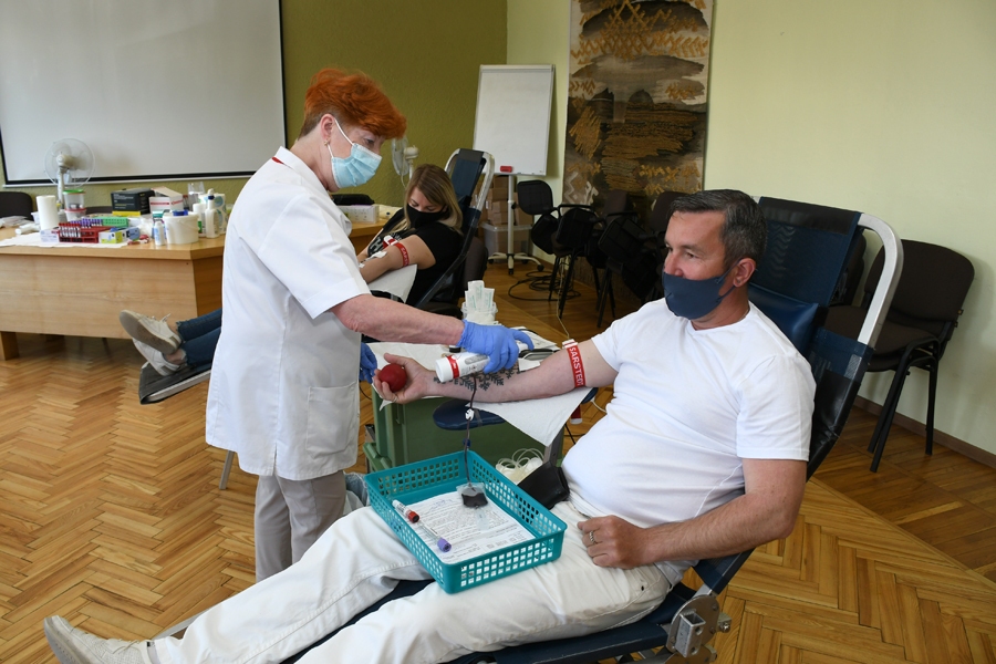 Rundāles novada privātuzņēmējs Pēteris Grabovskis asinis Bauskā 3. jūnijā nodeva jau 24. reizi.
Autors: Ivars Bogdanovs