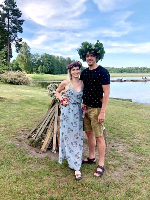 Jānis Baltušs kopā ar Ievu Lisovu jau vairākus gadus beidzot var izbaudīt Jāņus.
Autors: no albuma.