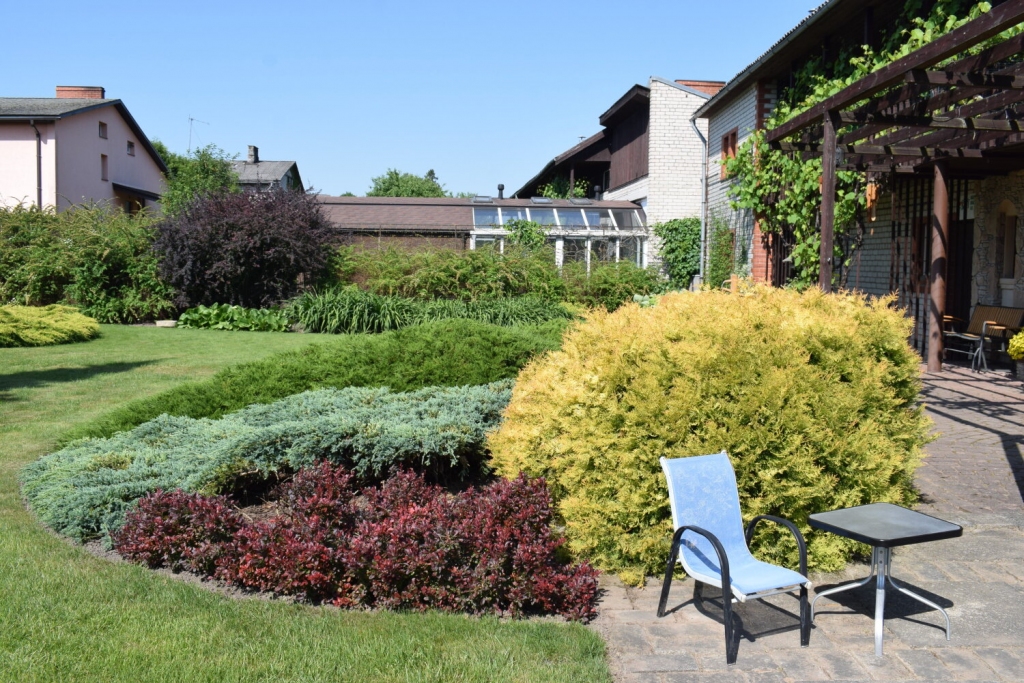 Viens no apmeklējamiem objektiem ir Ineses un Jura Strūbergu skaistais dārzs Vecumnieku pagasta Beibežu ciemā.
Autors: Žanna Zālīte