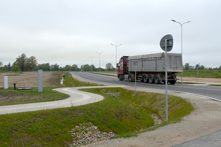 Industriālajā parkā Bauskā ieguldīts daudz, bet joprojām tas netiek izmantots uzņēmējdarbībai un prasījis tikai ieguldījumus.
Autors: no «Bauskas Dzīves» arhīva.