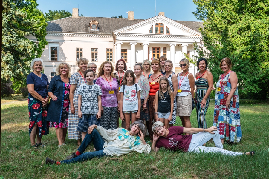 Svitenes X starptautiskā glezniecības simpozija dalībnieki .
Autors: IMANTS URTĀNS