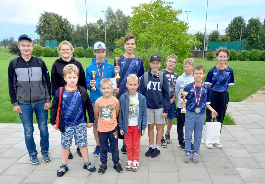 Bauskas novada Bērnu un jaunatnes sporta skolas ātrās dambretes turnīra komanda.
Autors: ILGVARS ŪDRIS