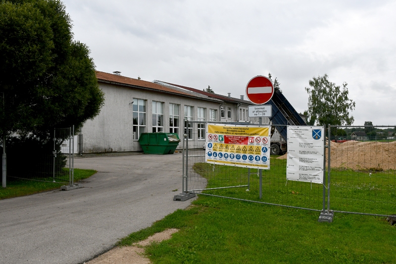 Iecavas vidusskolas teritorijā notiek plaša celtniecība.
Autors: Ivars Bogdanovs