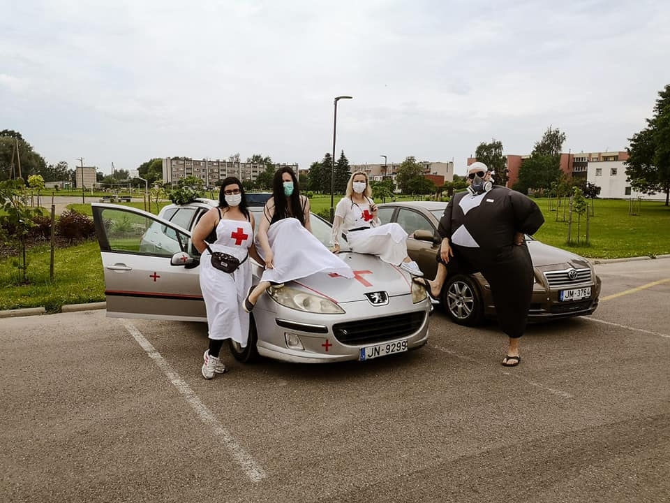 Iepriekš auto orientēšanās braucienos komandas bijušas arī īpaši noformējušās.
Autors: Publicitātes foto no biedrības 