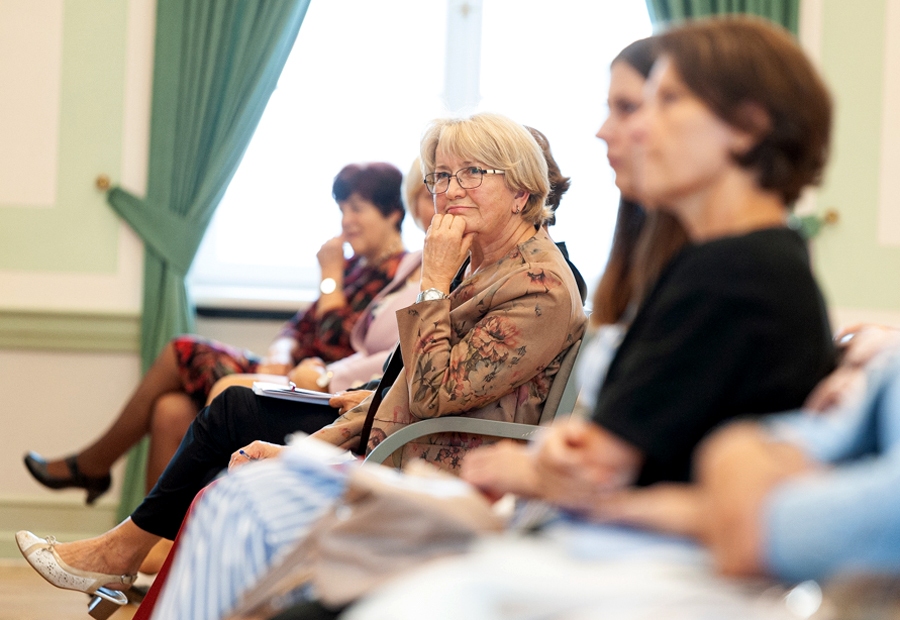 Konferencē piedalījās arī ģimenes ārsti no Bauskas novada, attēlā – daktere Vilma Butule (centrā).
Autors: RUSLANS ANTROPOVS