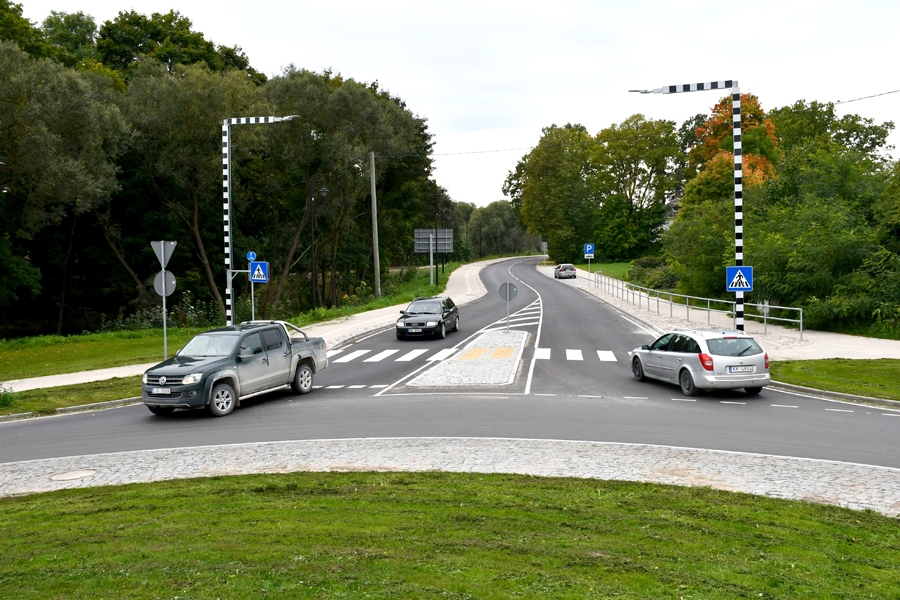 Mēmeles iela tagad ir pieejama automašīnu satiksmei.
Autors: IVARS BOGDANOVS