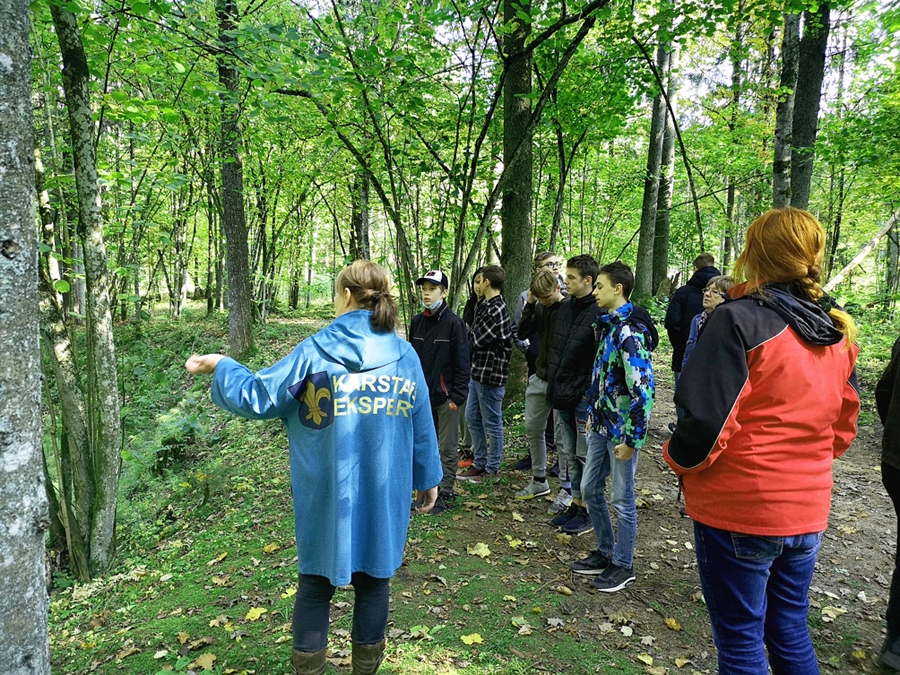 Pirmais pārgājiens uz Skaistkalnes karsta kritenēm notika 30. septembrī, tajā piedalījās Misas pamatskolas 8. klases skolēni.
Autors: Elīna Kļaviņa