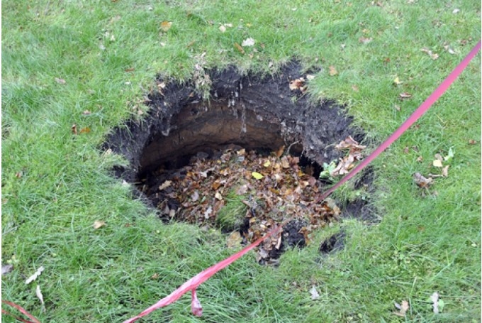 Karsta kritene Skaistkalnē, kuras iegruvuma sākums fotogrāfijā  fiksēts 2012.gadā.
Autors: no 