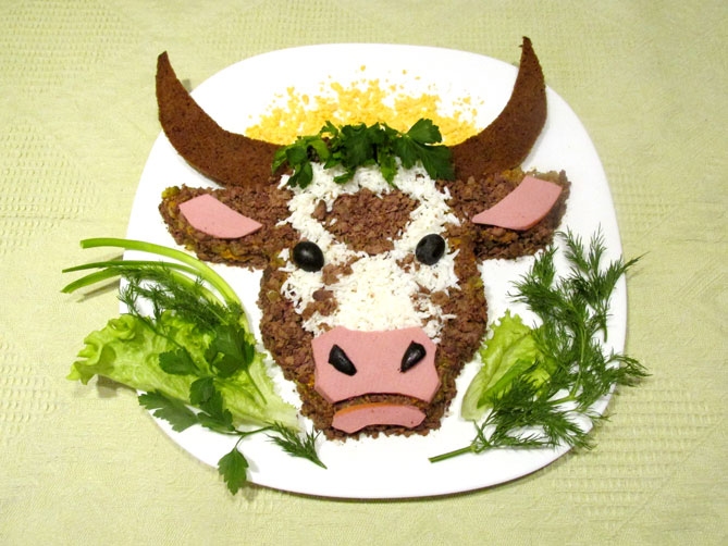 Salāti «Vērša gads».
Autors: no Brigitas Skaistkalnes personiskā albuma