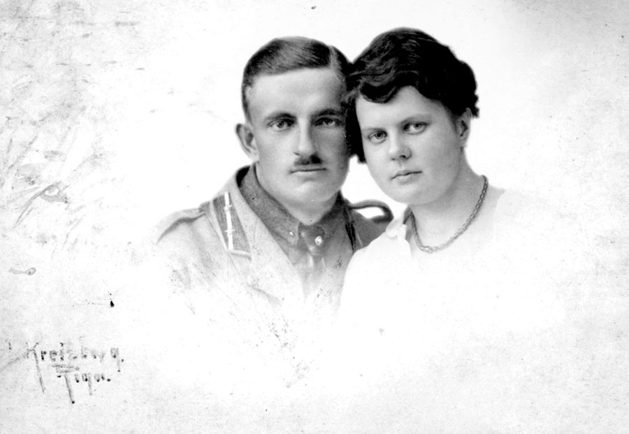 Latvijas armijas virsleitnants Leons Krafts kopā ar sievu Elvīru 1920. gadā.