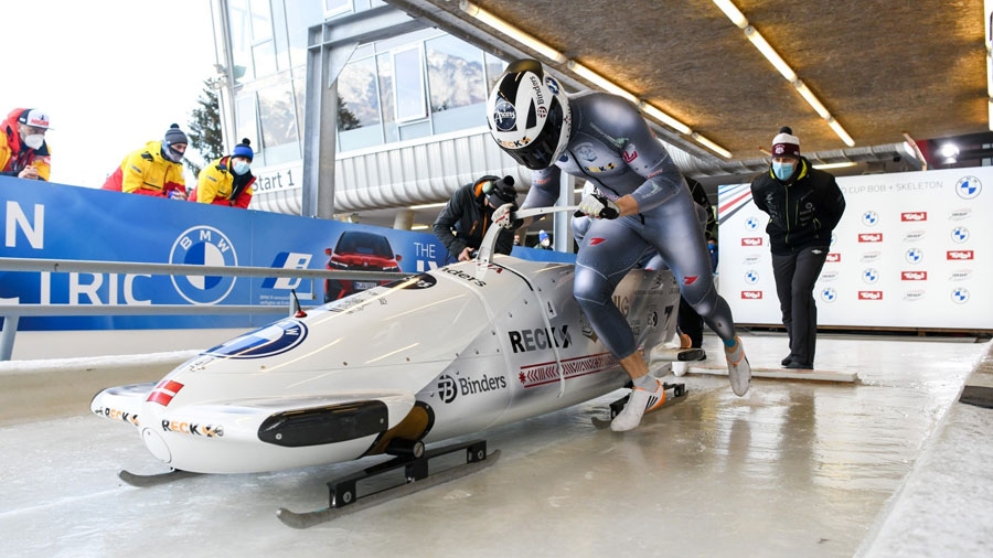 Bobsleja kamanu pilots Dāvis Kaufmanis šogad plāno startēt Pekinas Olimpiskajās spēlēs.
Autors: no rtu.lv.