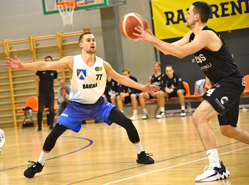 Autors: Uldis Varnevičs