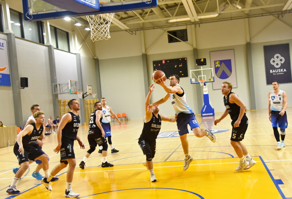 Autors: Uldis Varnevičs