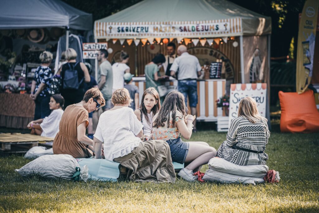 Autors: Mareks Gaļinovskis 