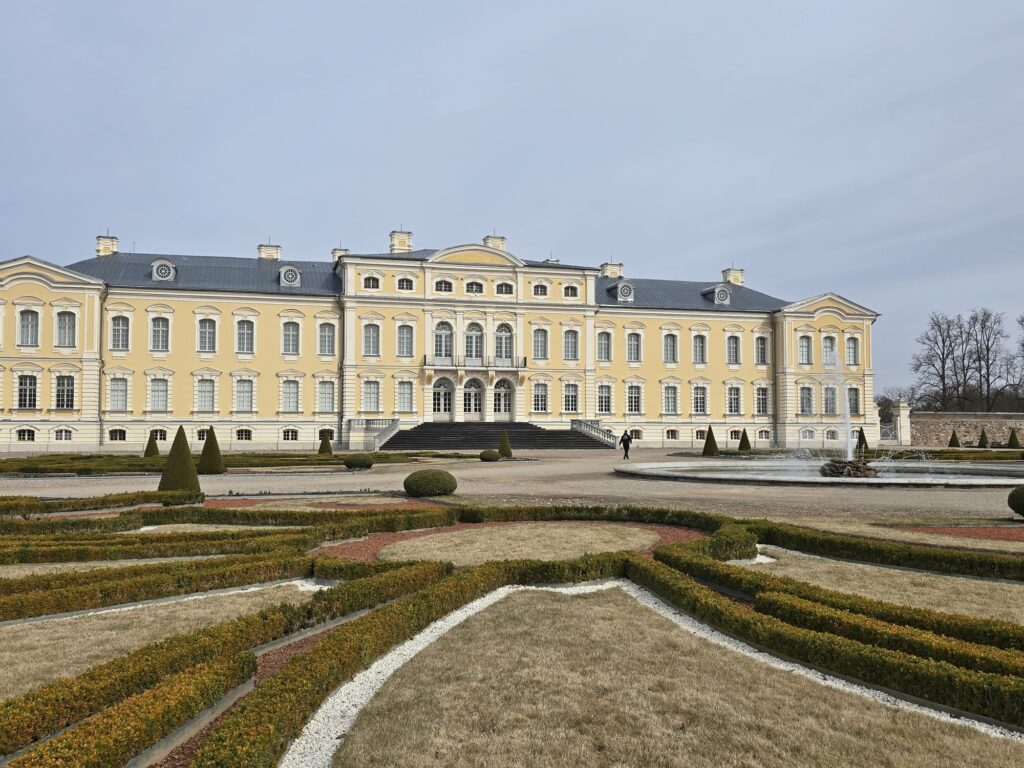 Autors: www.bauskasdzive.lv