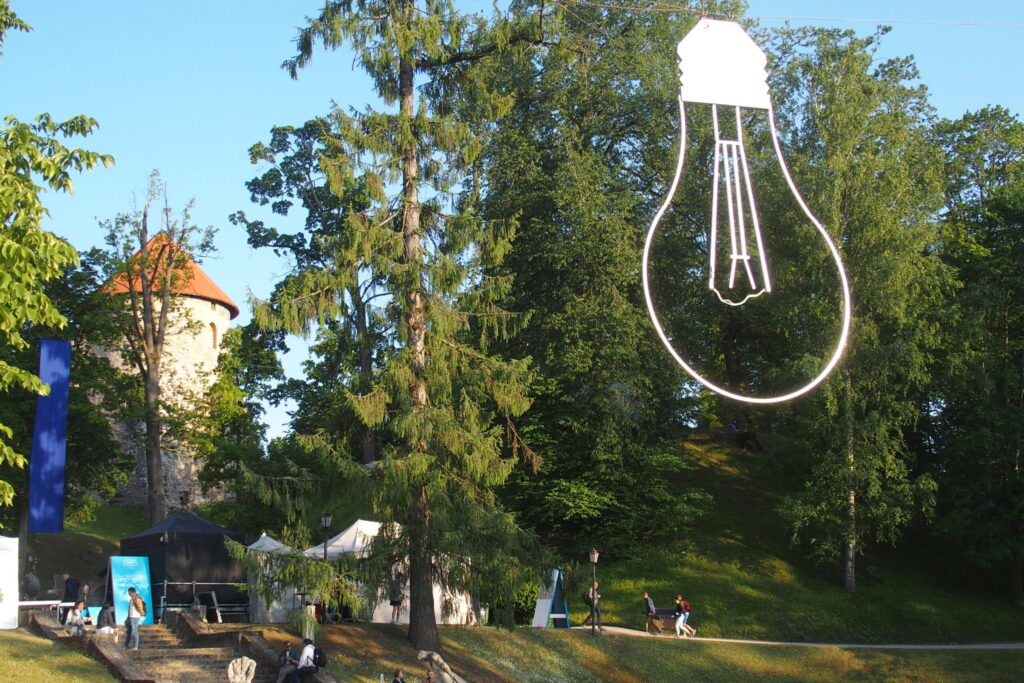 Aluksniesiem.lv raksta attēla aizvietotājs