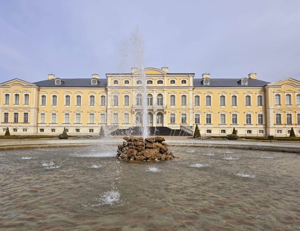 Autors: www.bauskasdzive.lv