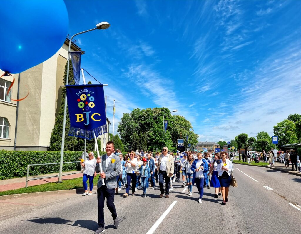 Autors: www.bauskasdzive.lv