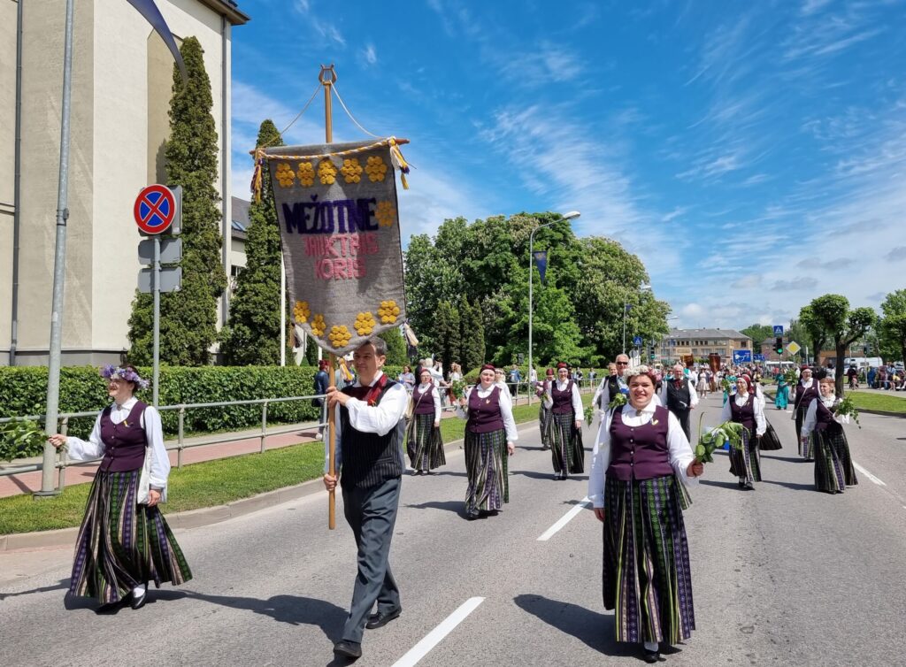 Autors: www.bauskasdzive.lv