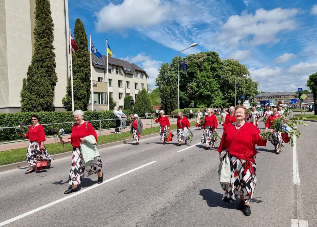 Autors: www.bauskasdzive.lv