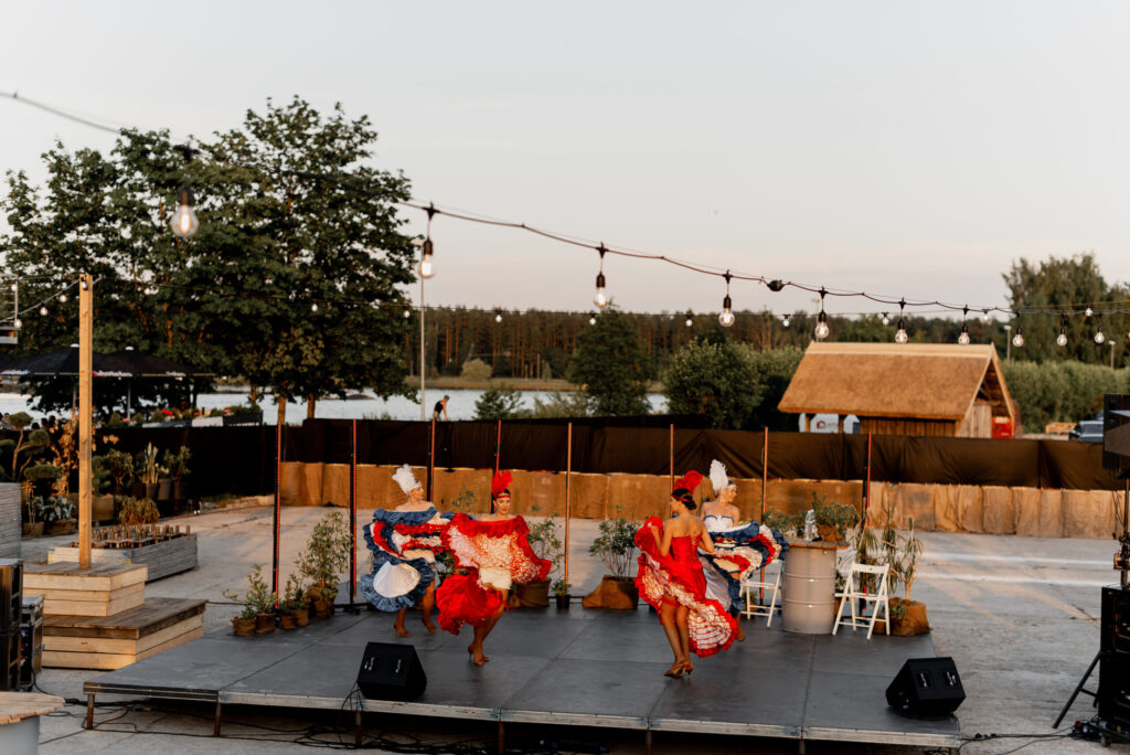 Autors: Publicitātes foto no "MASTI kvartāla" iesildīšanās pasākumiem.