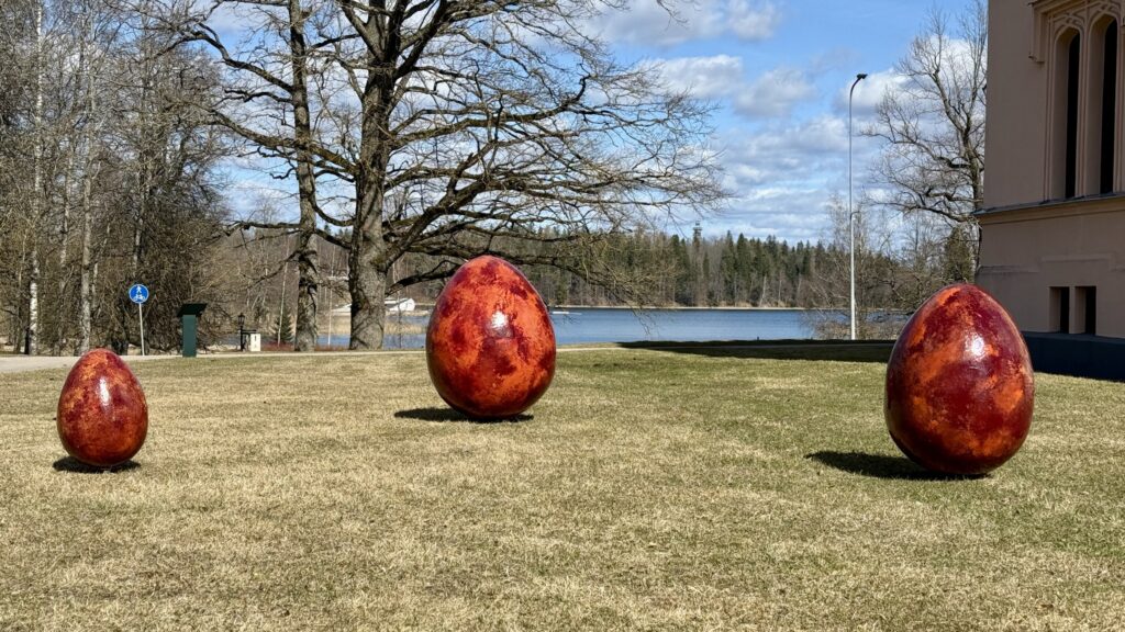 Svētkiem uzposta Alūksne.