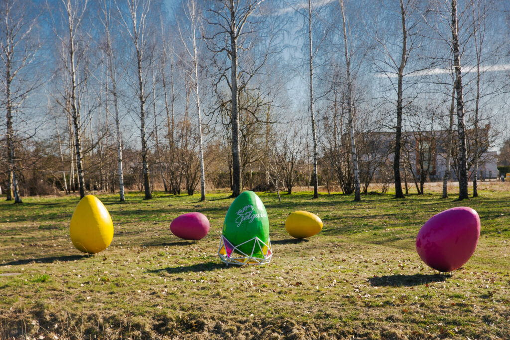 Svētku rotā noformēta Jelgava.