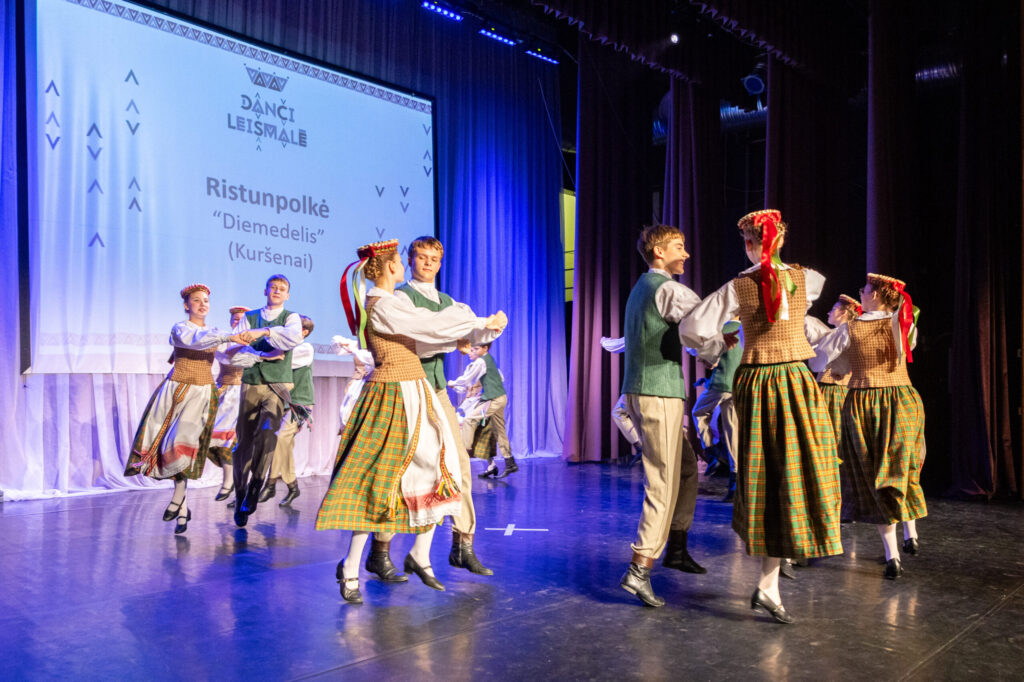 Autors: Ģirts Donerblics