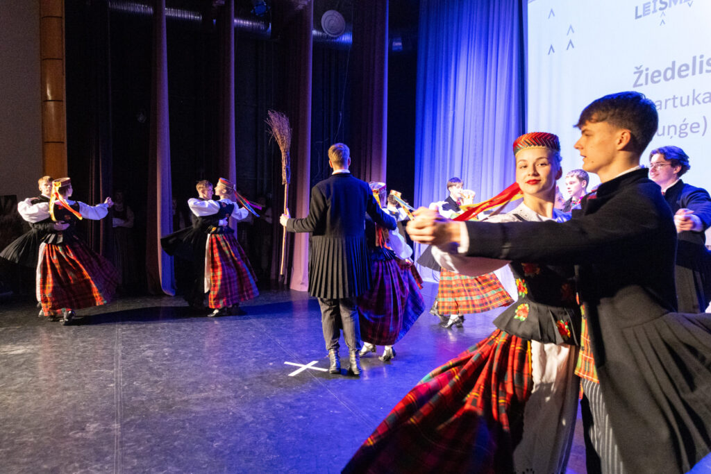 Autors: Ģirts Donerblics