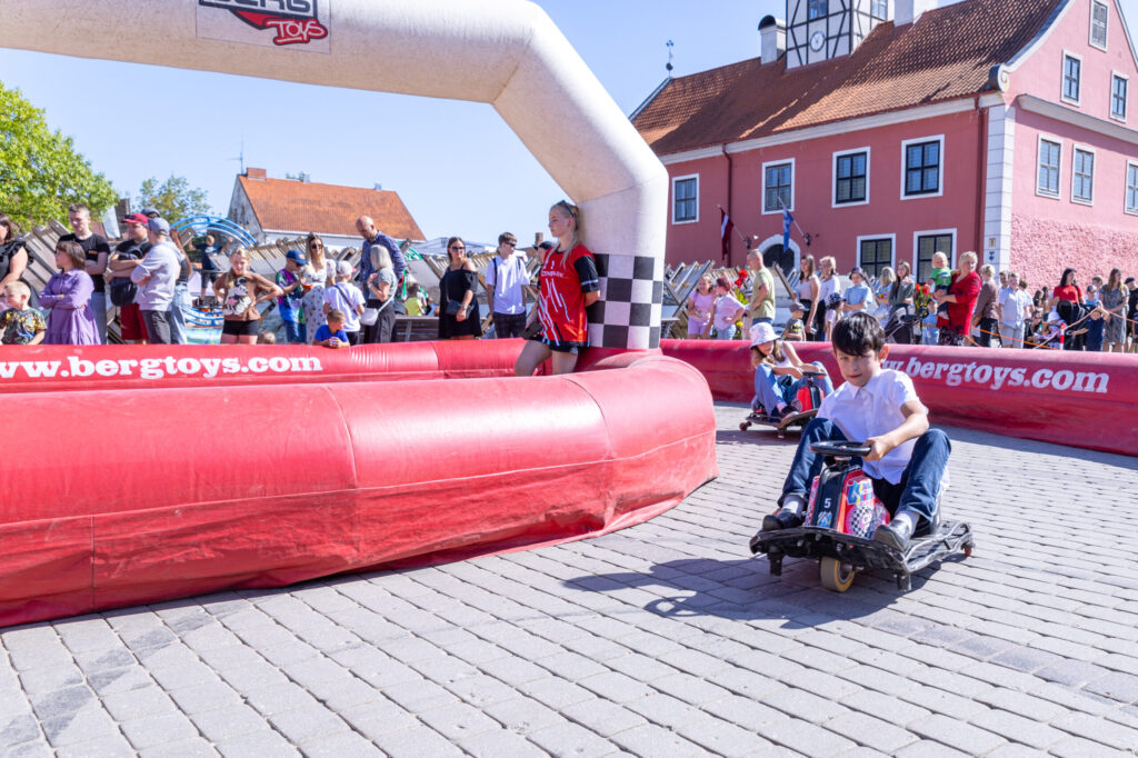 Autors: Ģirts Donerblics