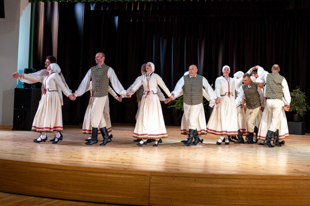 Autors: www.bauskasdzive.lv