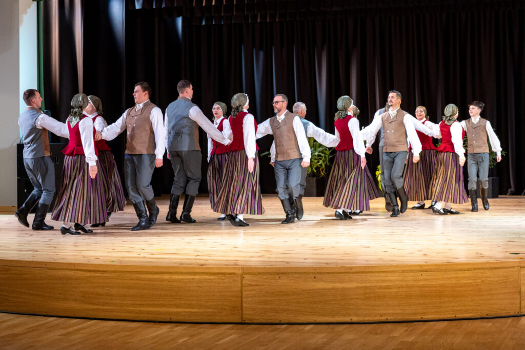 Autors: www.bauskasdzive.lv