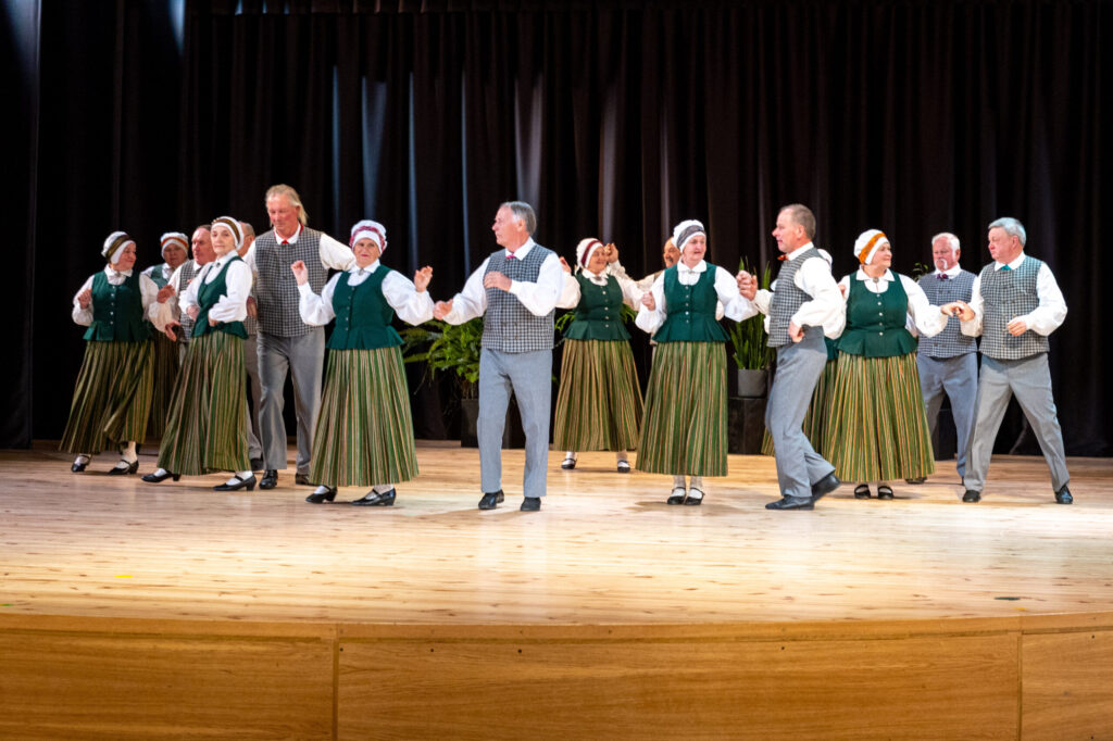 Autors: www.bauskasdzive.lv