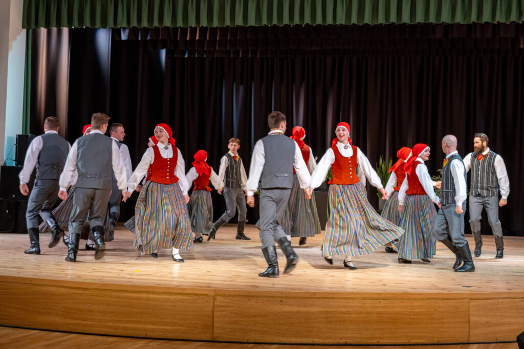 Autors: www.bauskasdzive.lv