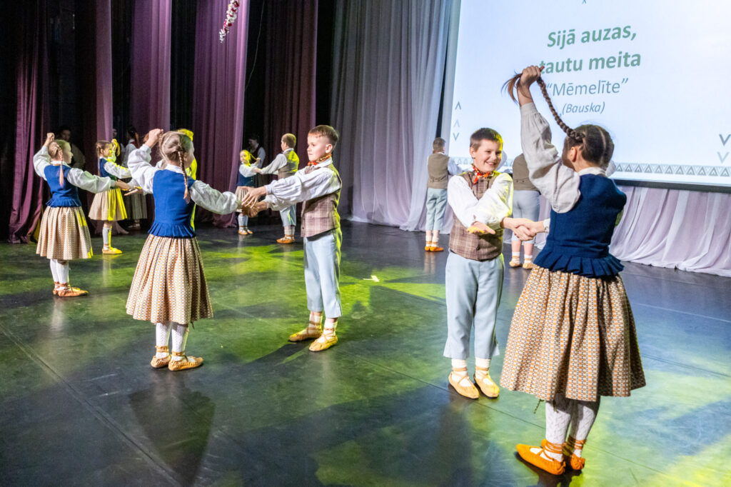 Autors: Ģirts Donerblics