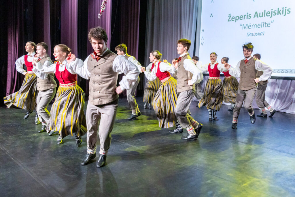 Autors: Ģirts Donerblics