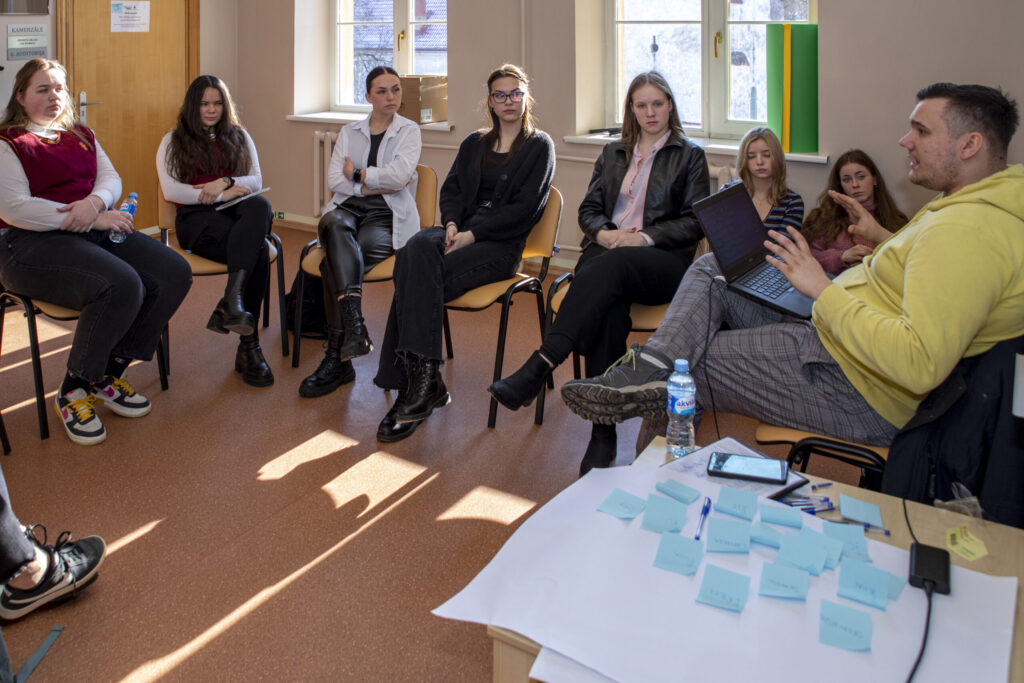 Autors: Ģirts Donerblics