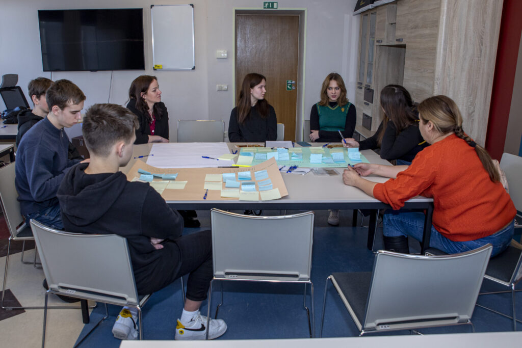 Autors: Ģirts Donerblics