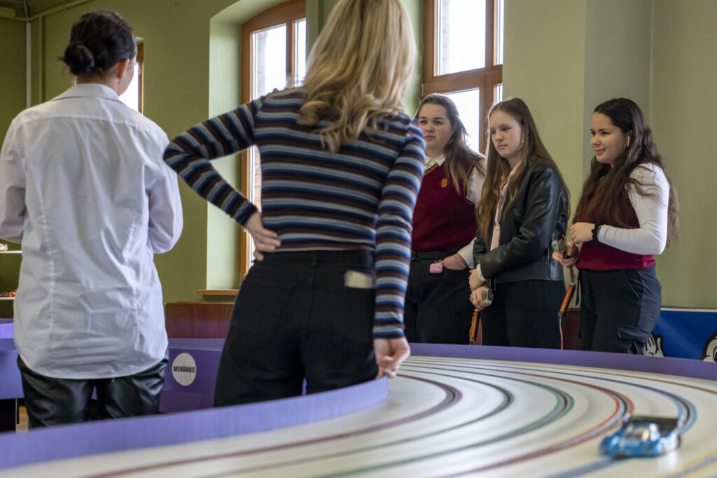 Autors: Ģirts Donerblics