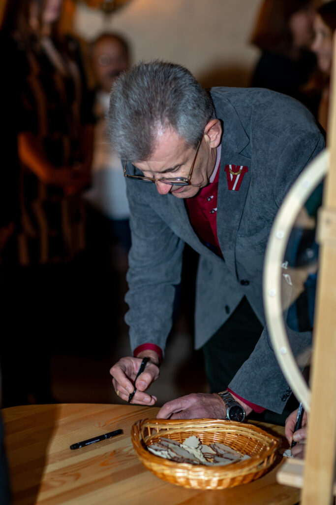 Autors: Ģirts Donerblics