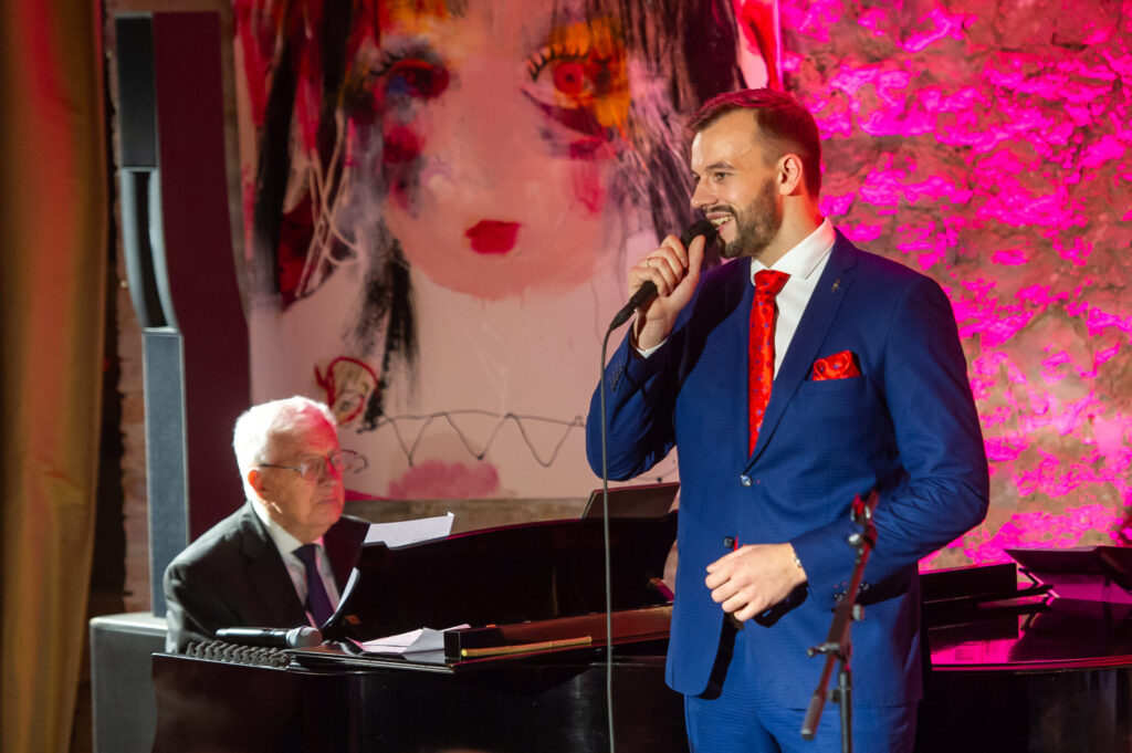 Autors: Aivars Liepiņš