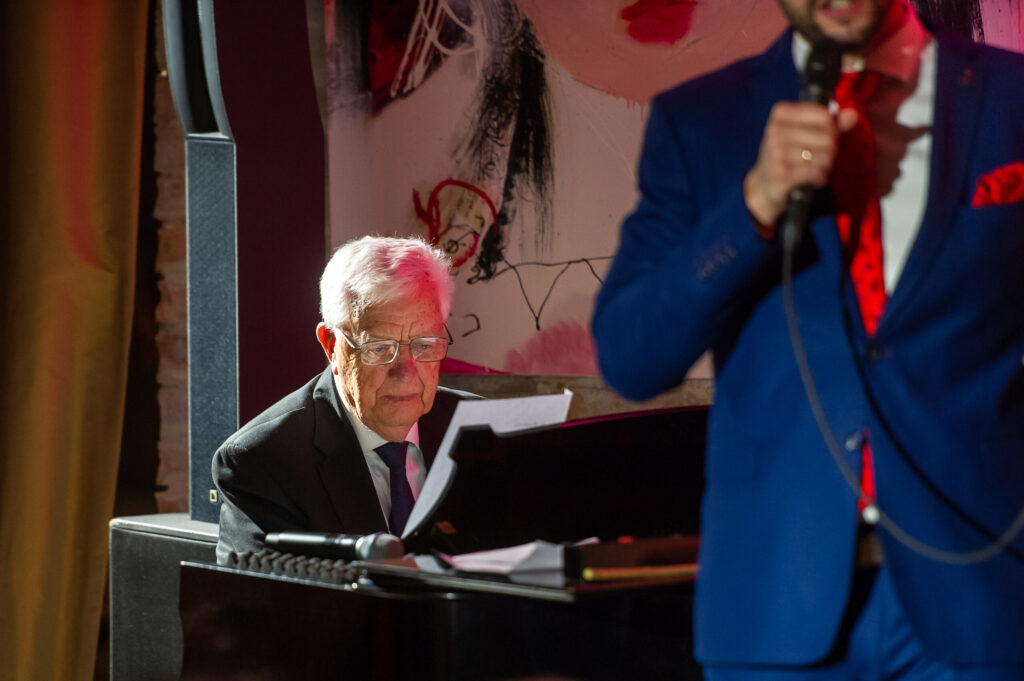 Autors: Aivars Liepiņš