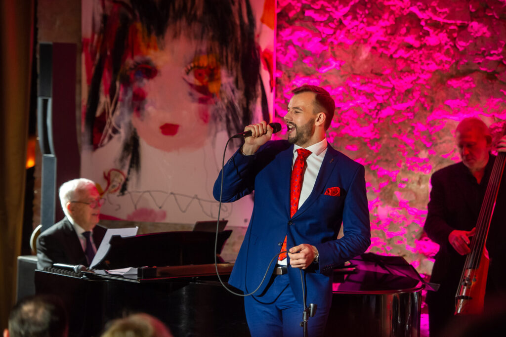 Autors: Aivars Liepiņš